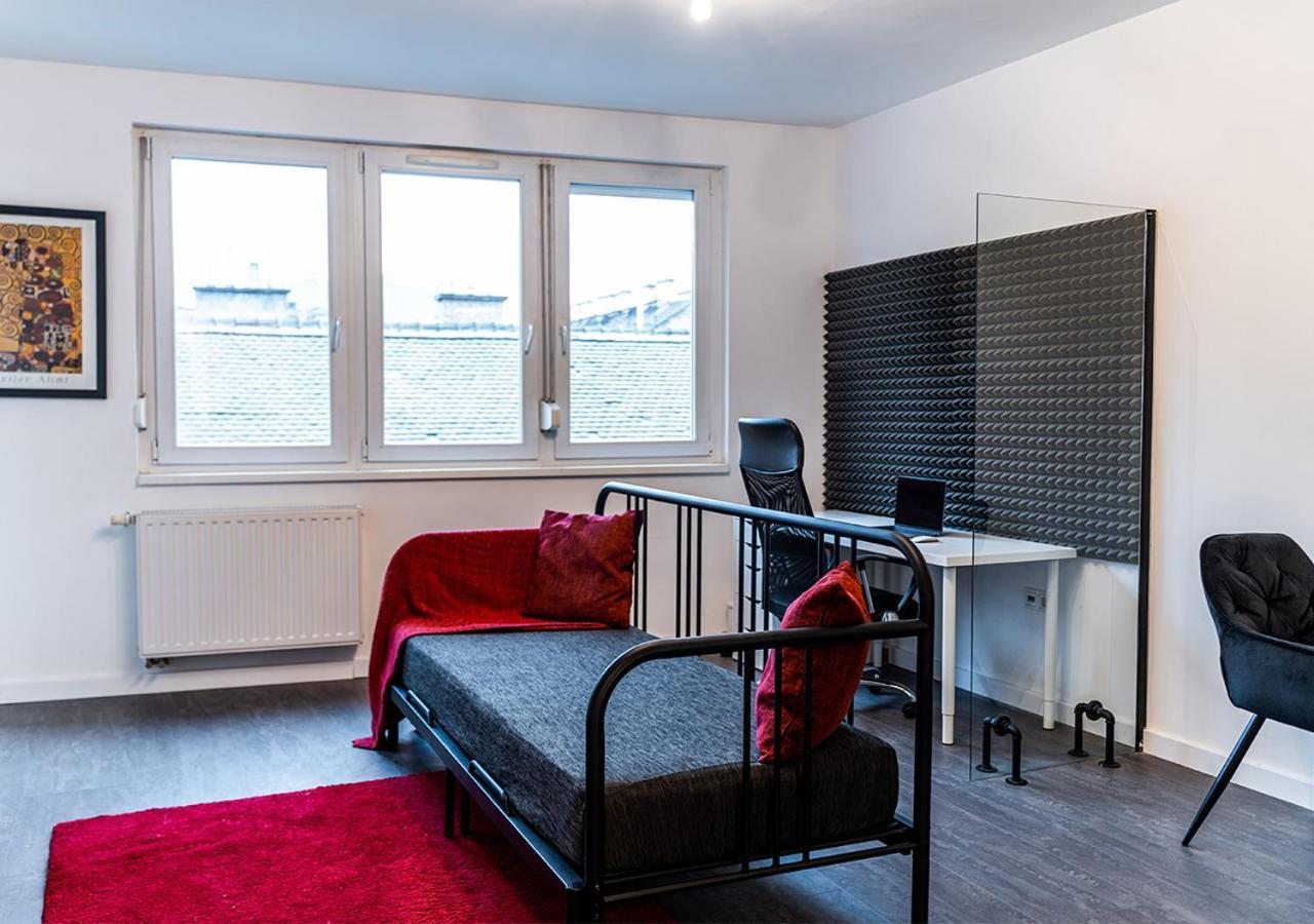 Appartamento Free Parking - Downtown Location, Balcony & Nespresso Budapest Esterno foto
