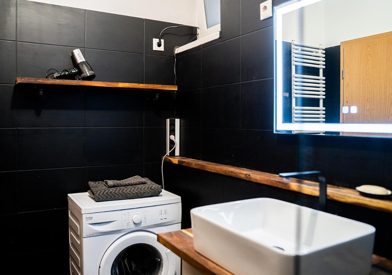 Appartamento Free Parking - Downtown Location, Balcony & Nespresso Budapest Esterno foto