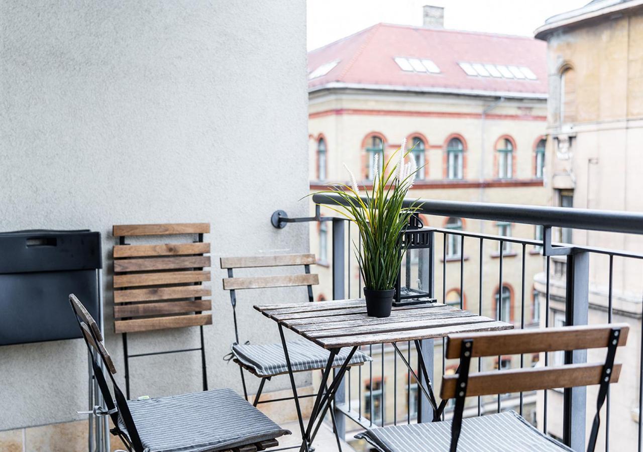 Appartamento Free Parking - Downtown Location, Balcony & Nespresso Budapest Esterno foto
